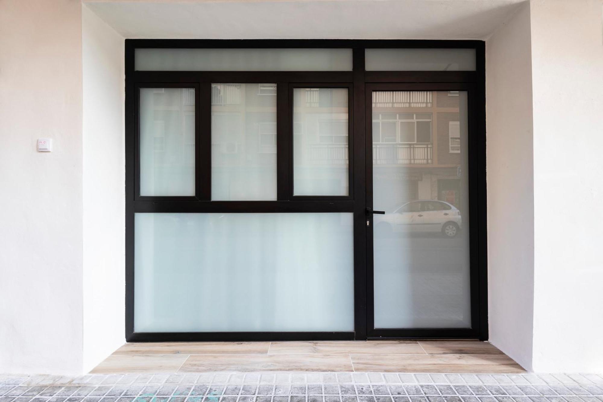 Cortes Suites By Concept Flats Valencia Exterior foto