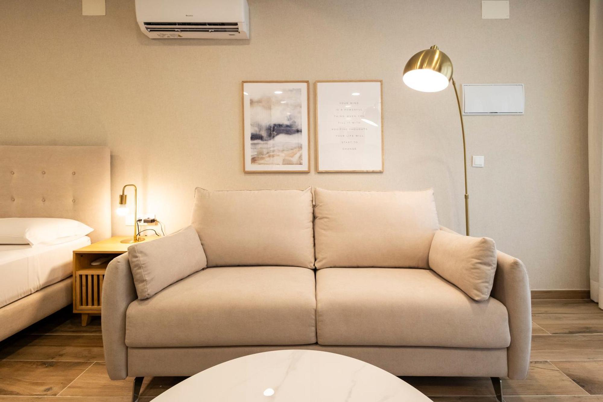 Cortes Suites By Concept Flats Valencia Exterior foto