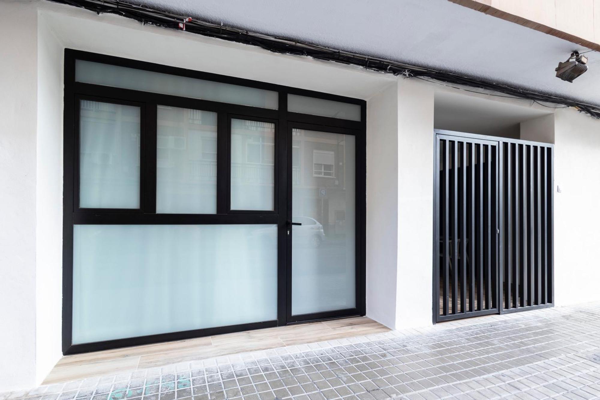 Cortes Suites By Concept Flats Valencia Exterior foto